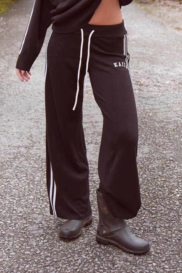 Kaiia Lightweight Knit Side Stripe Wide Leg Trousers Black & White