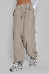 DRAWSTINRG WAIST PARACHUTE CARGO TROUSERS KHAKI