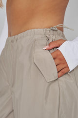 DRAWSTINRG WAIST PARACHUTE CARGO TROUSERS KHAKI