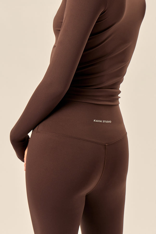 Kaiia Sculpt Leggings Bitter Chocolate