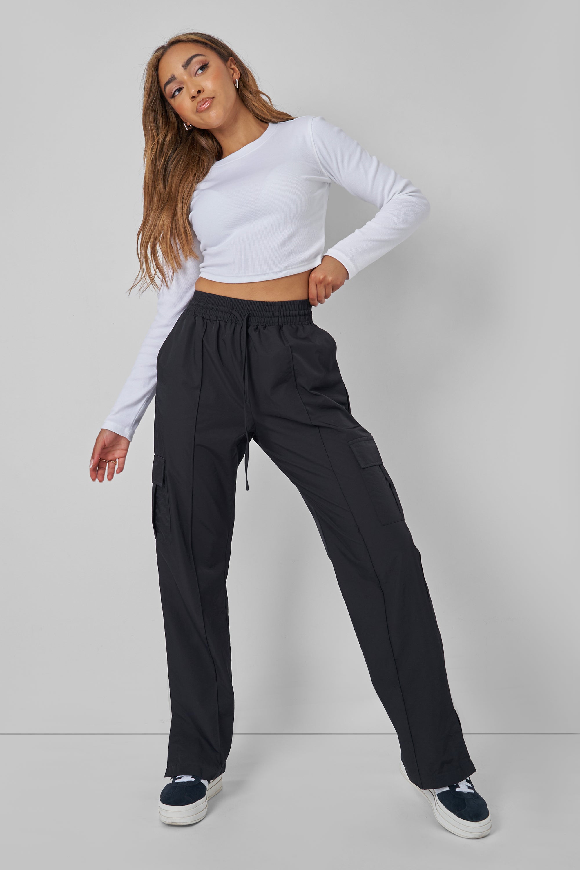 SPLIT HEM CARGO TROUSERS BLACK