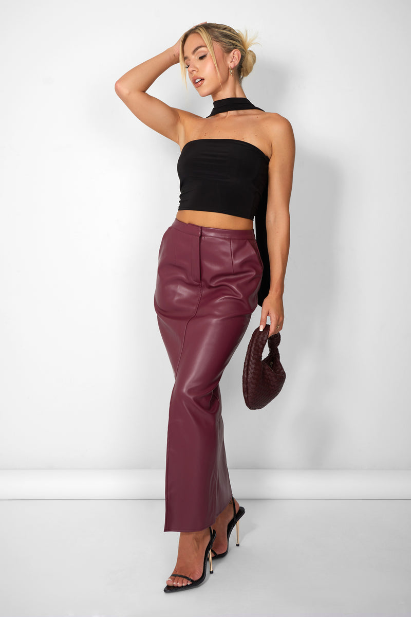 Kaiia Leather Look Maxi Skirt in Burgundy