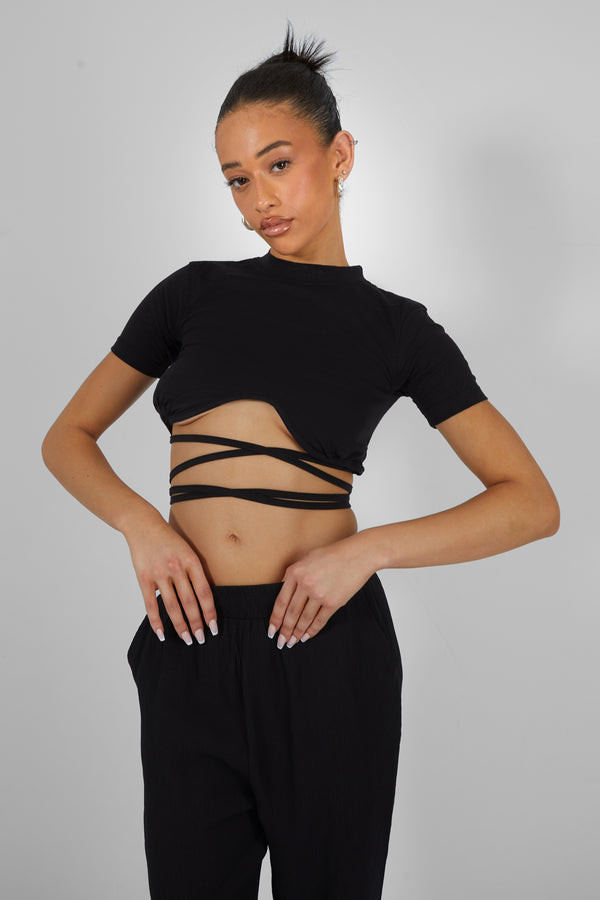 UNDERBUST DETAIL STRAPPY CROP TOP BLACK