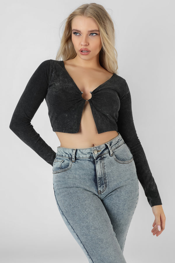 LONG SLEEVE BULLRING DETAIL CROP TOP BLACK