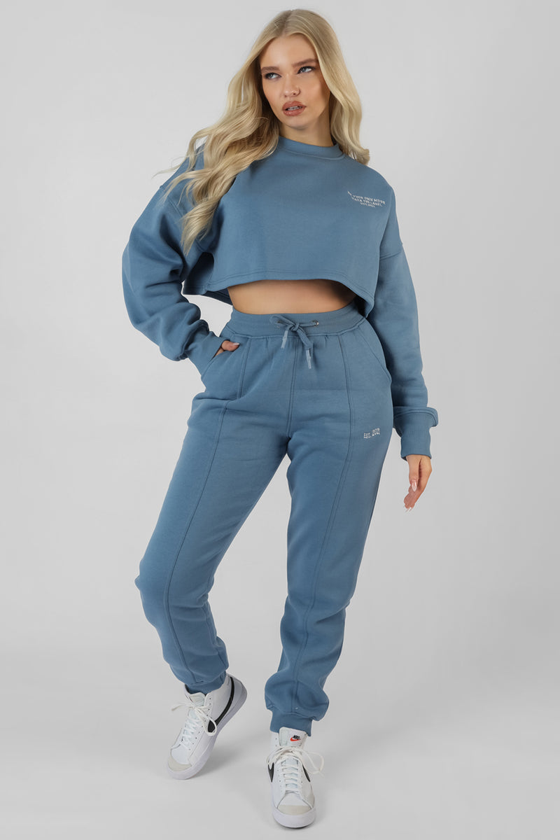 BE YOUR OWN MUSE WAVE PRINT CROPPED SWEATSHIRT BLUE