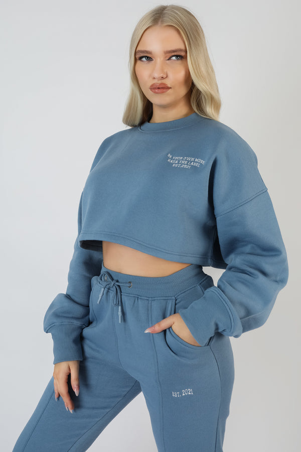 BE YOUR OWN MUSE WAVE PRINT CROPPED SWEATSHIRT BLUE
