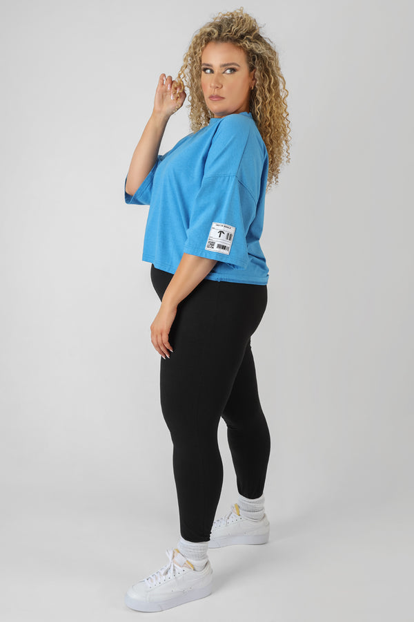 CURVE OVERSIZED BOXY CROPPED PATCH T-SHIRT BLUE