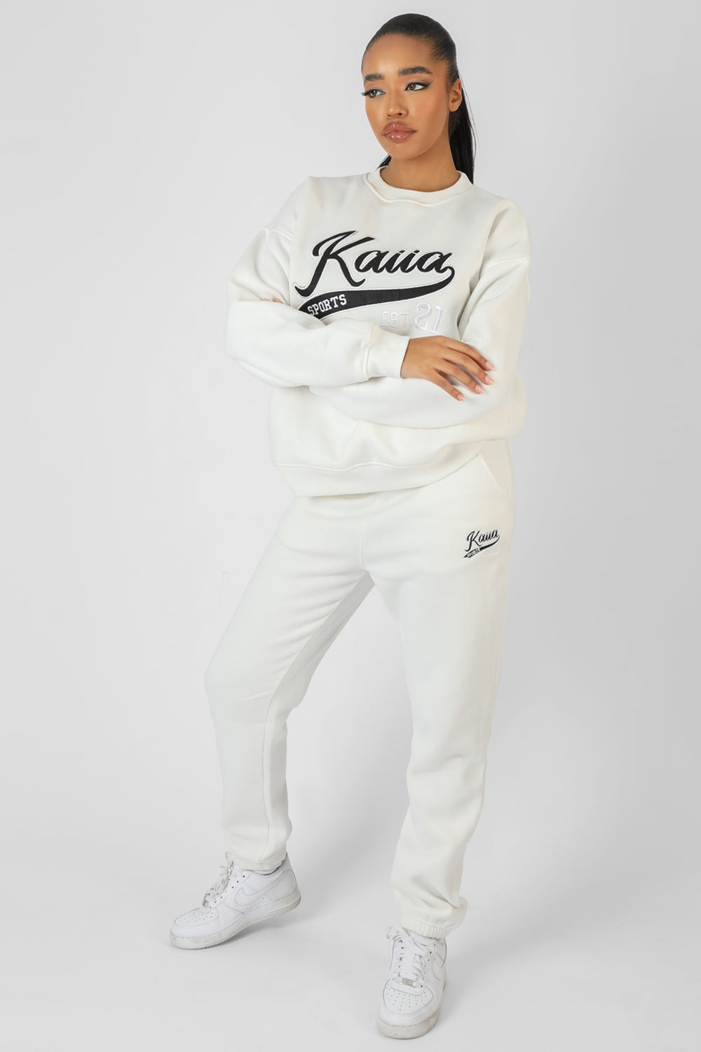 VARSITY EMBROIDERY SWEATSHIRT ECRU