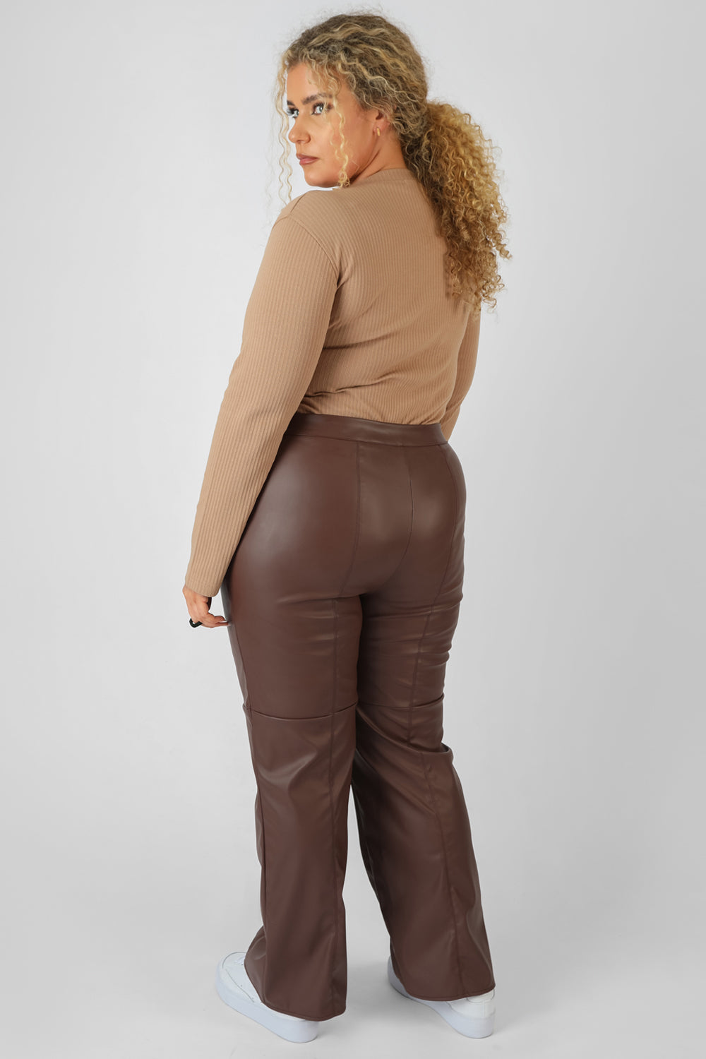 CURVE ZIP FRONT RIBBED BODYSUIT LIGHT BROWN