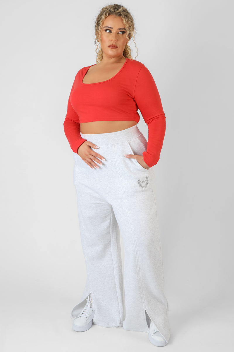 CURVE SCOOP NECK LONG SLEEVE CROP TOP RED