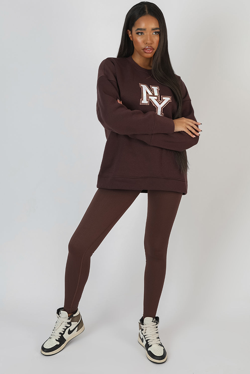 NY OVERSIZED SWEATSHIRT CHOCOLATE