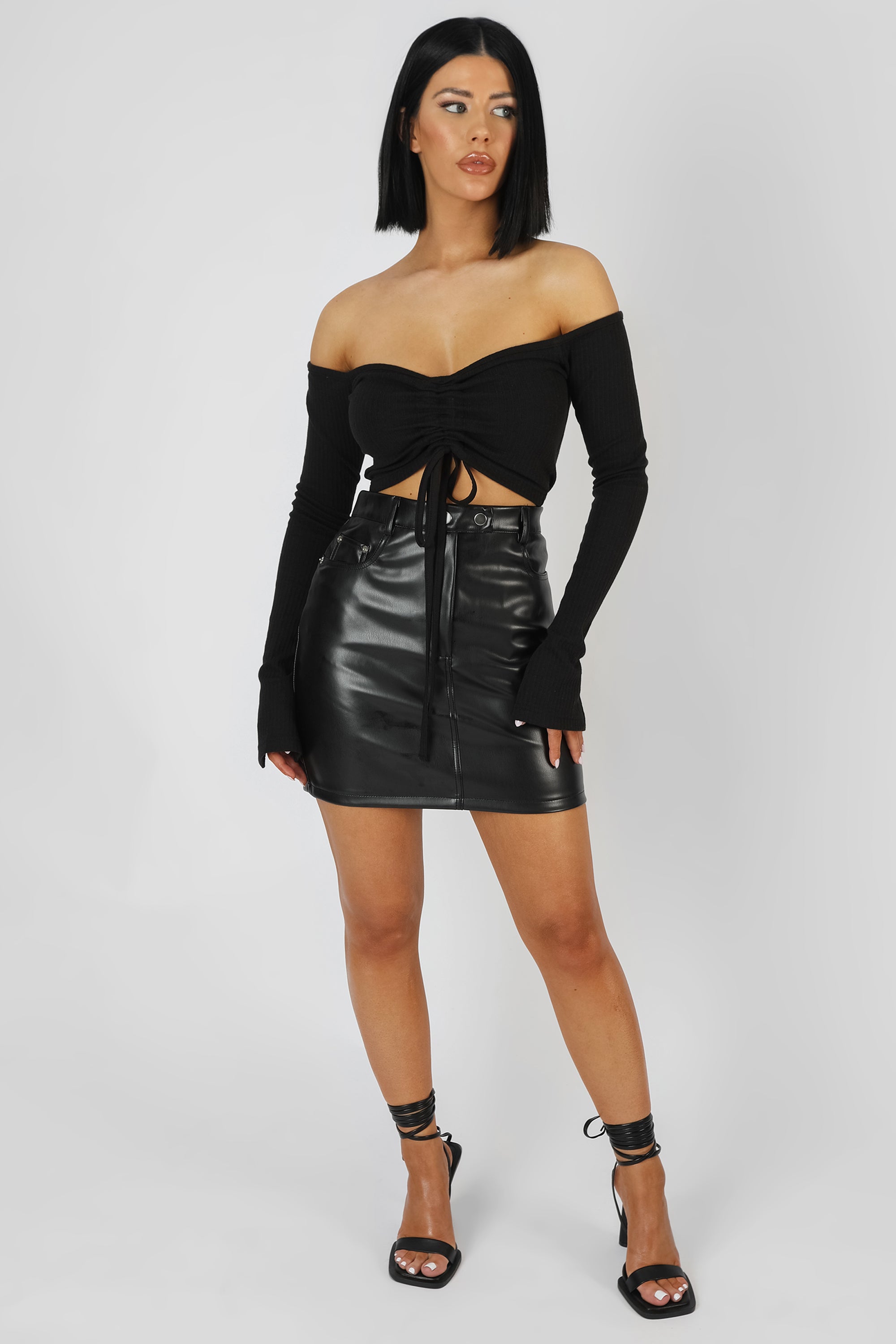 RUCHED FRONT BARDOT RIBBED TOP BLACK
