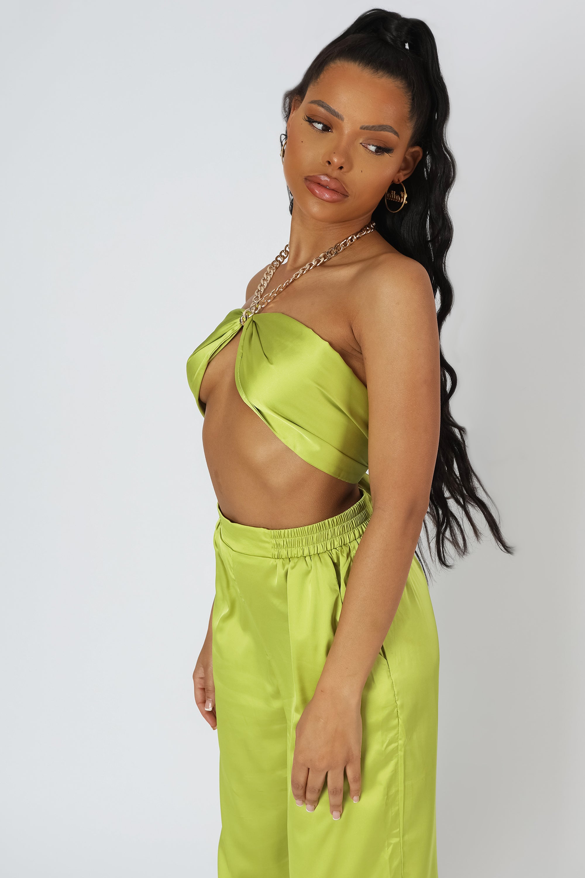 SATIN CHAIN HALTERNECK TOP LIME