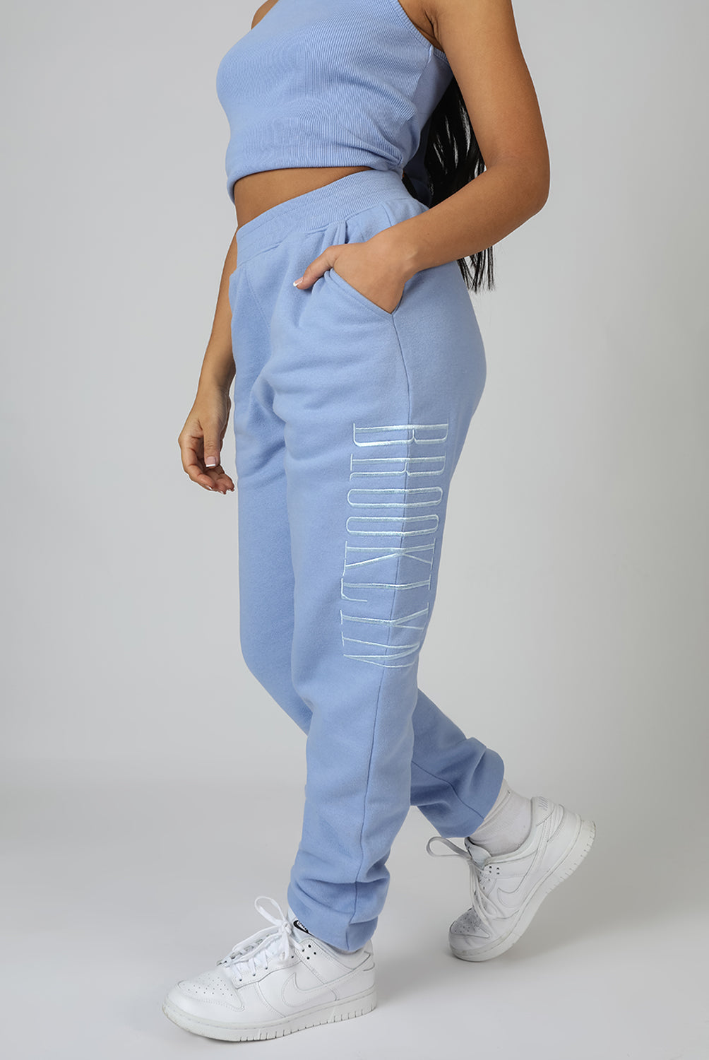 BROOKLYN EMBROIDERED 90'S JOGGERS BLUEBELL