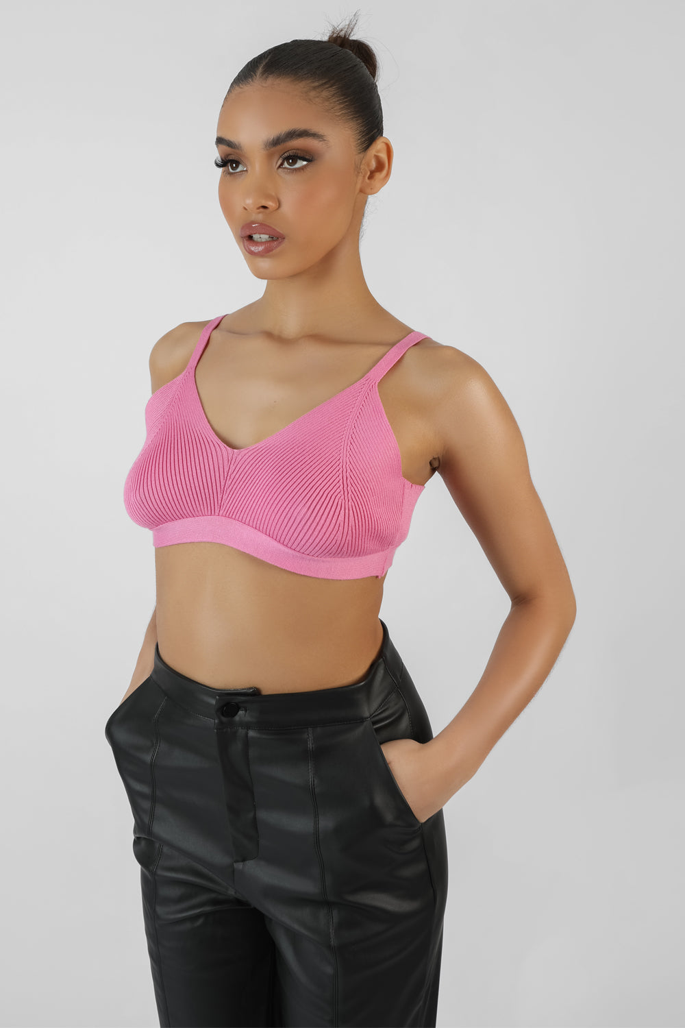 TRIANGLE KNITTED BRALET PINK