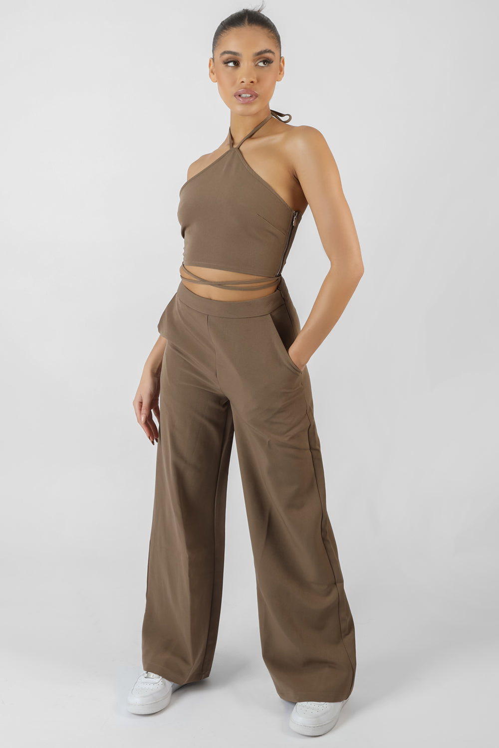 HALTERNECK WAIST STRAPPING CROP TOP TAUPE