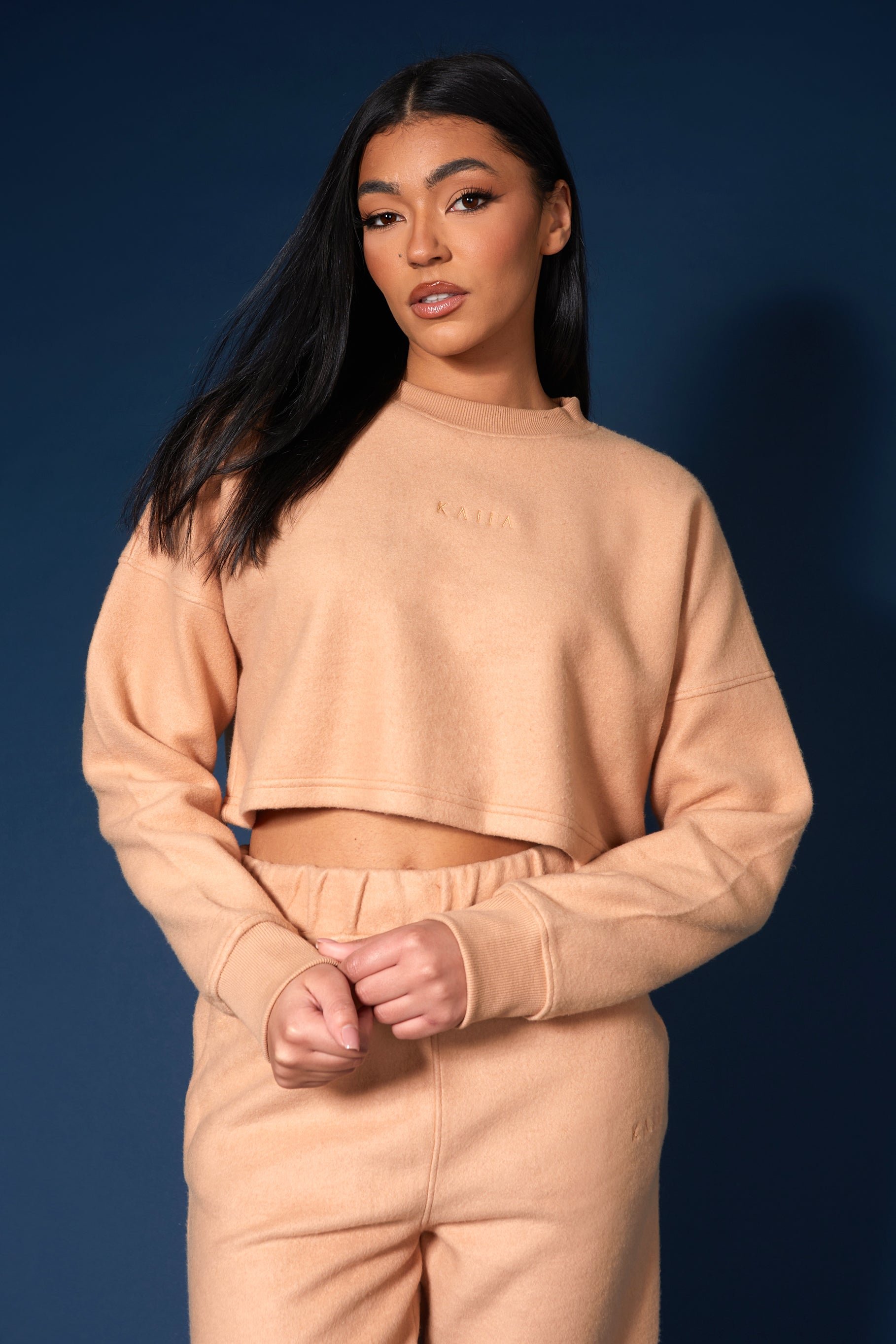 KAIIA FLUFFY CROPPED SWEATSHIRT CAMEL