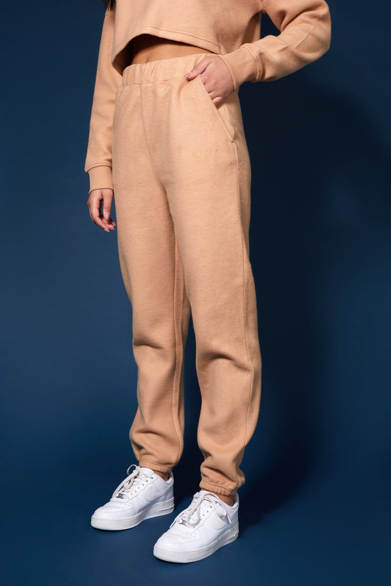 KAIIA FLUFFY 90S JOGGERS CAMEL