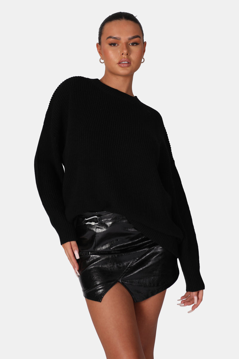 OVERSIZED KNITTED CREW NECK JUMPER BLACK