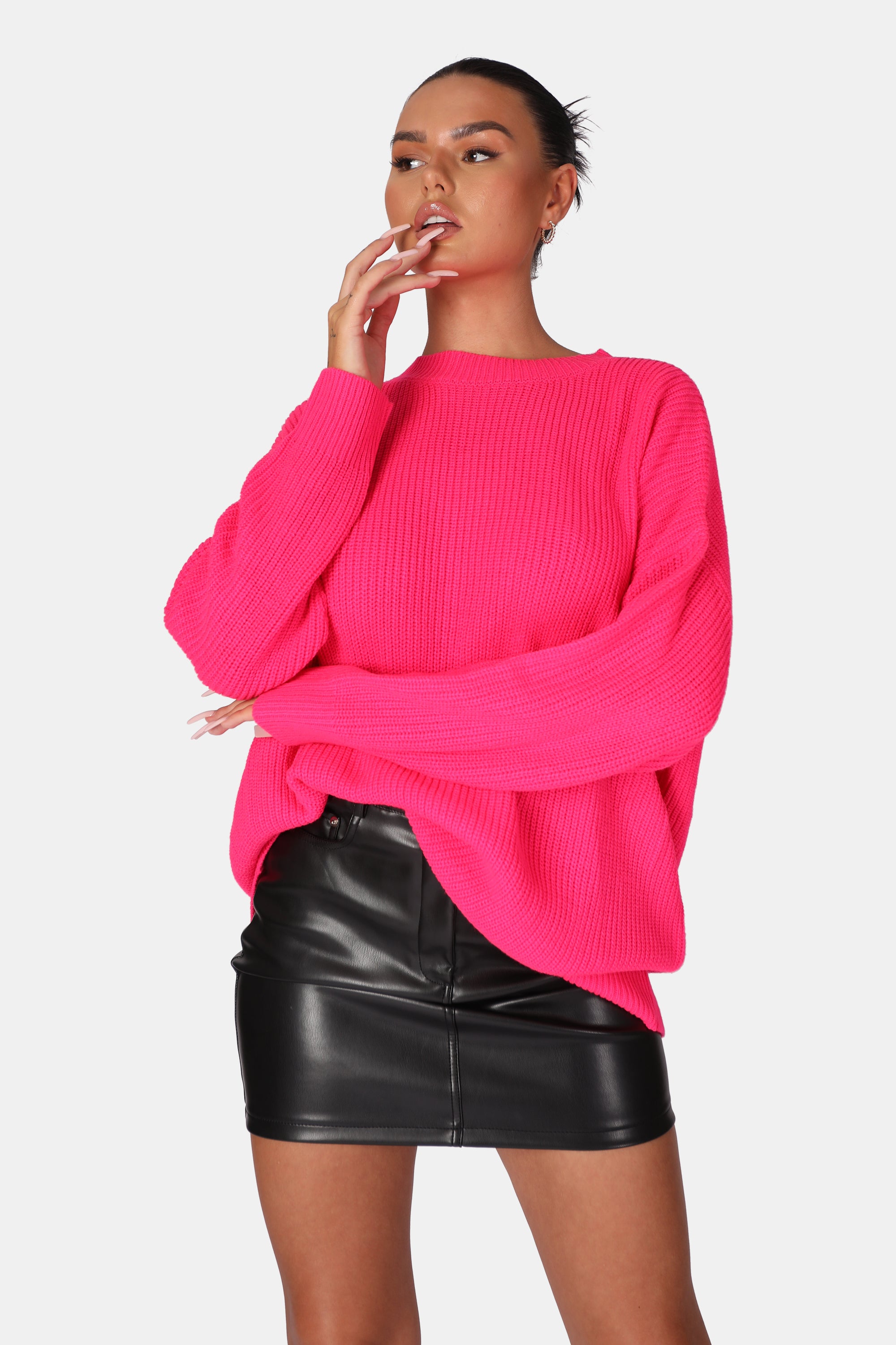 OVERSIZED KNITTED CREW NECK JUMPER PINK