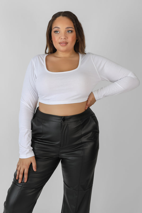 CURVE SCOOP NECK LONG SLEEVE CROP TOP WHITE