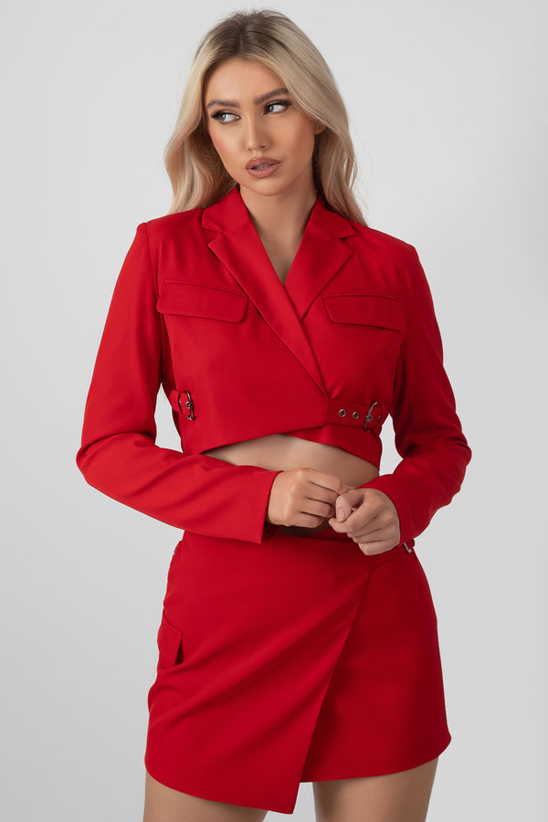 BUCKLE DETAIL CROPPED BLAZER RED