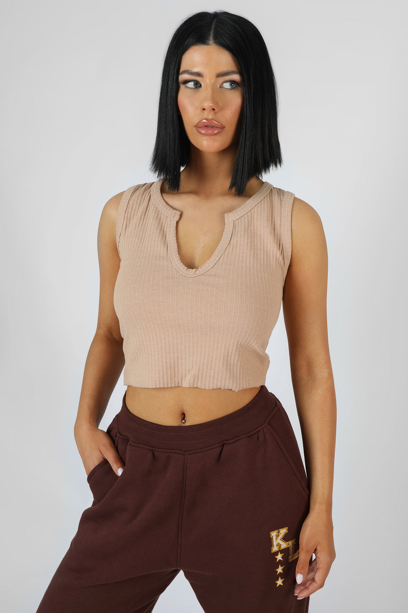 V NECK SLEEVELESS RIBBED CROP TOP CAMEL