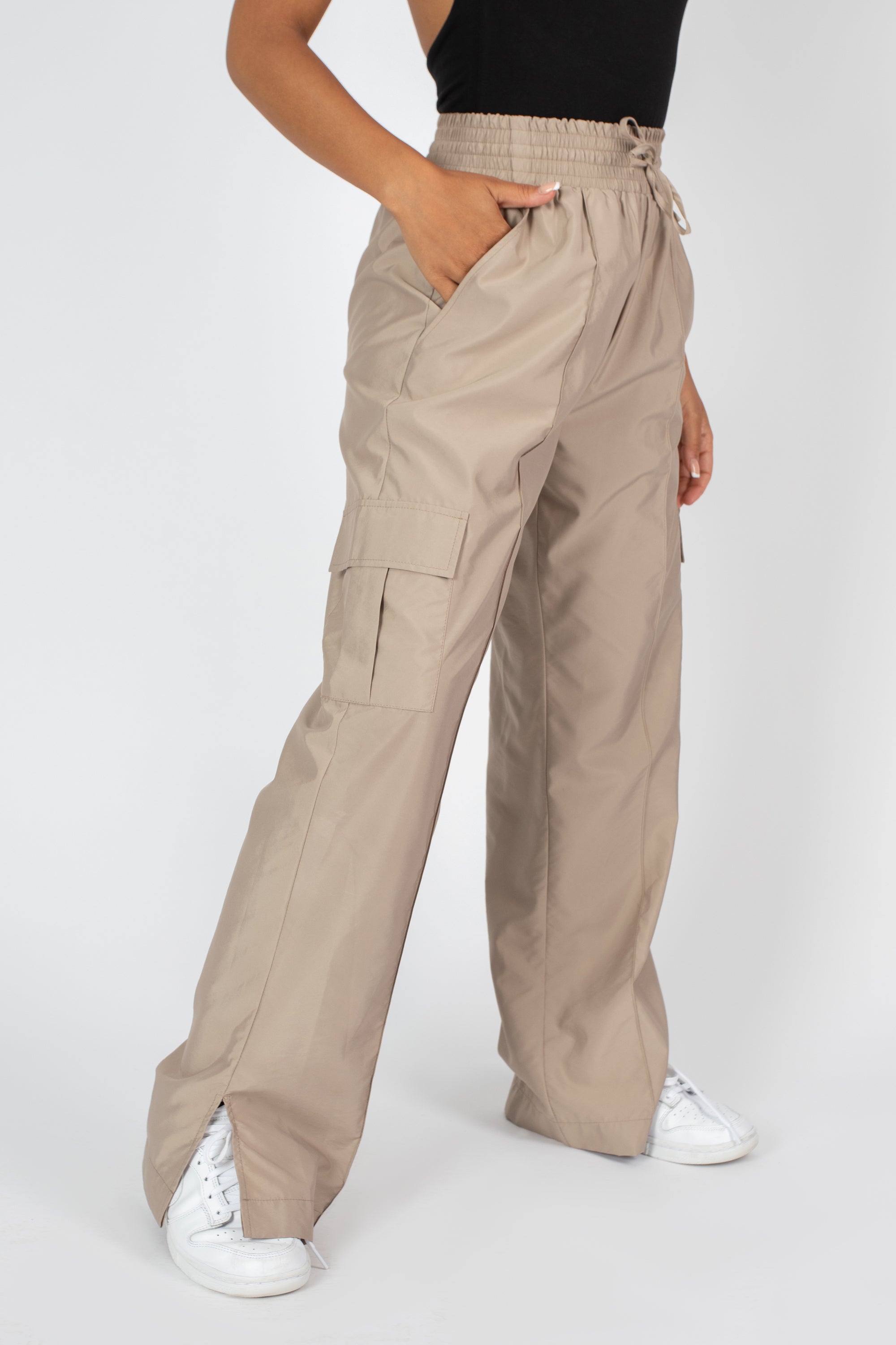 SPLIT HEM CARGO TROUSERS STONE