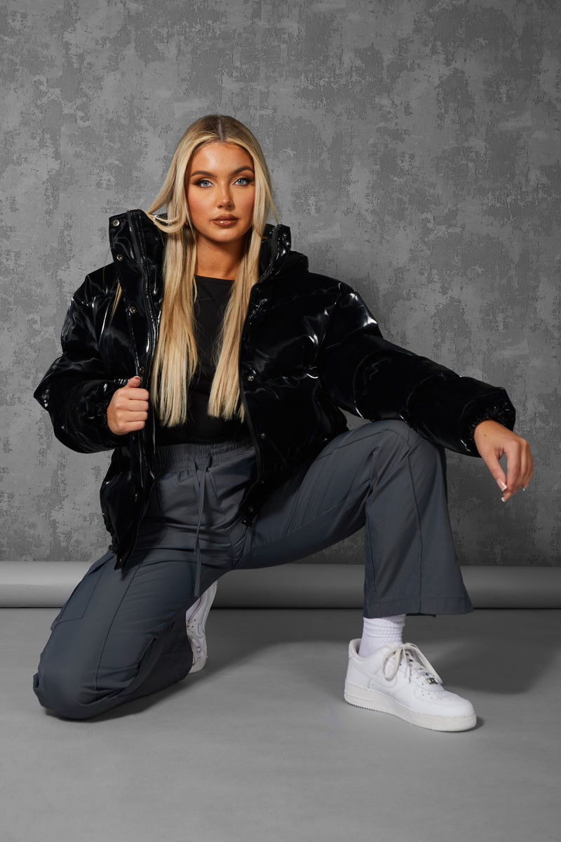 HIGH SHINE HOLOGRAPHIC OVERSIZED PUFFER BLACK