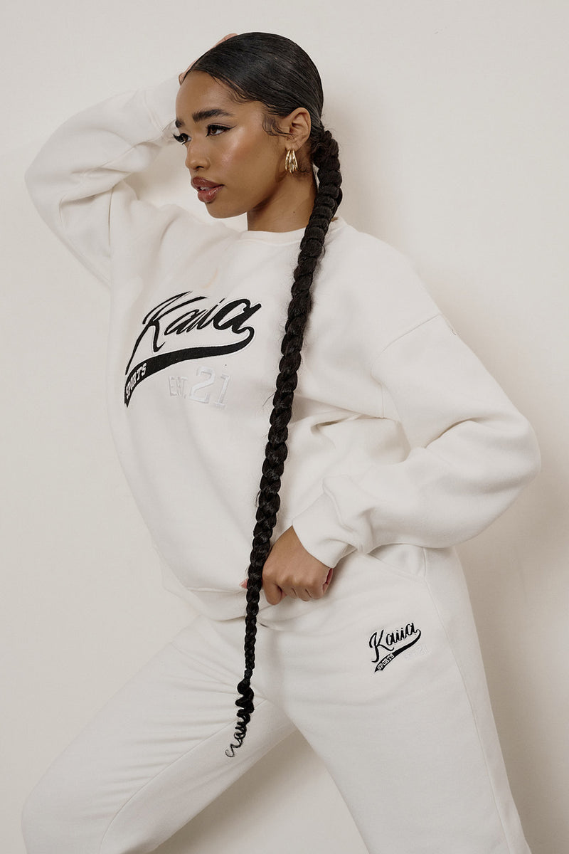 VARSITY EMBROIDERY SWEATSHIRT ECRU